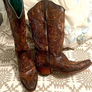 Corral women’s cowboy boots snip toe